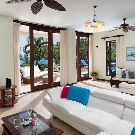 Hospitality Expert Little Waters Villa Νεγκρίλ Εξωτερικό φωτογραφία