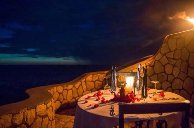 Hospitality Expert Little Waters Villa Νεγκρίλ Εξωτερικό φωτογραφία